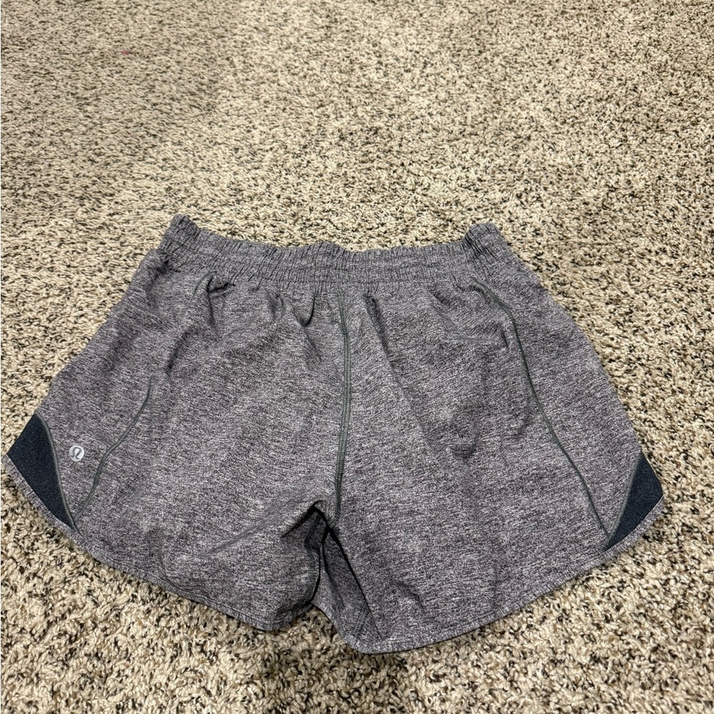 Lululemon Hotty Hot Short - Picture 3 of 7